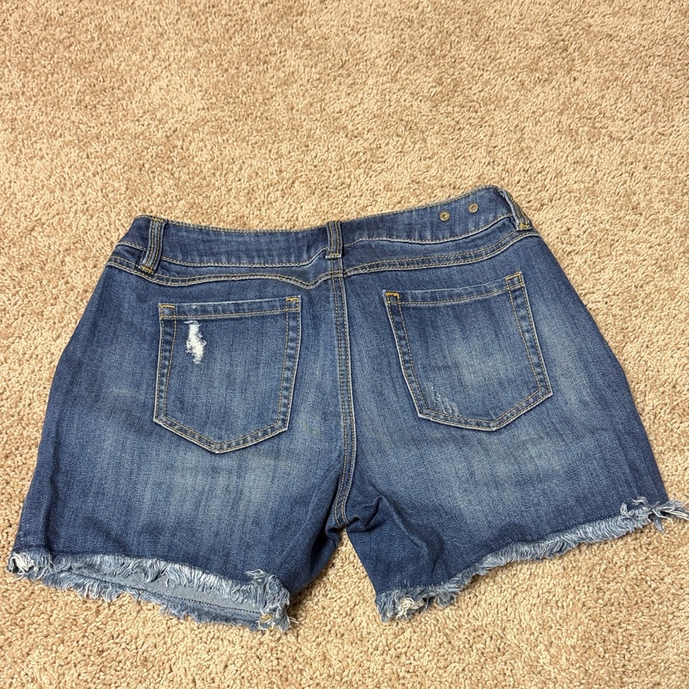 CAbi Distressed Blue Denim Shorts - Picture 3 of 3